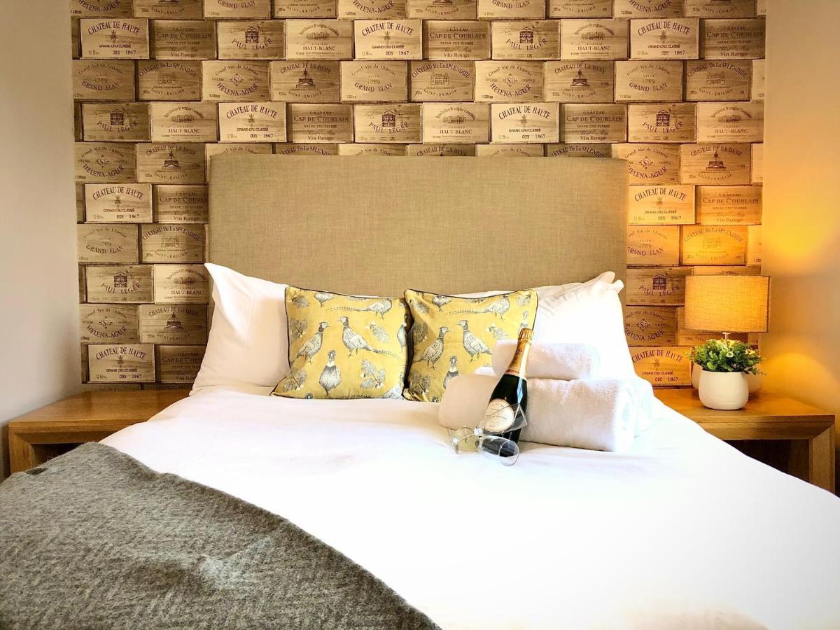 The Pelican Inn Froxfield  Bagian luar foto
